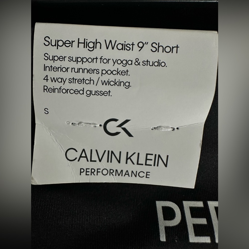 NWT. CALVIN KLEIN PERFORMANCE Shorts Size Small - Picture 10 of 11